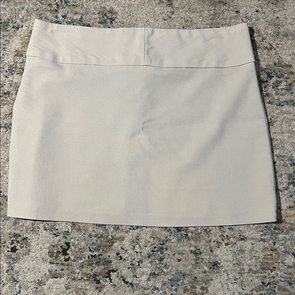Sirens Beige Mini Skirt with Button Detail Size M - Picture 3 of 3